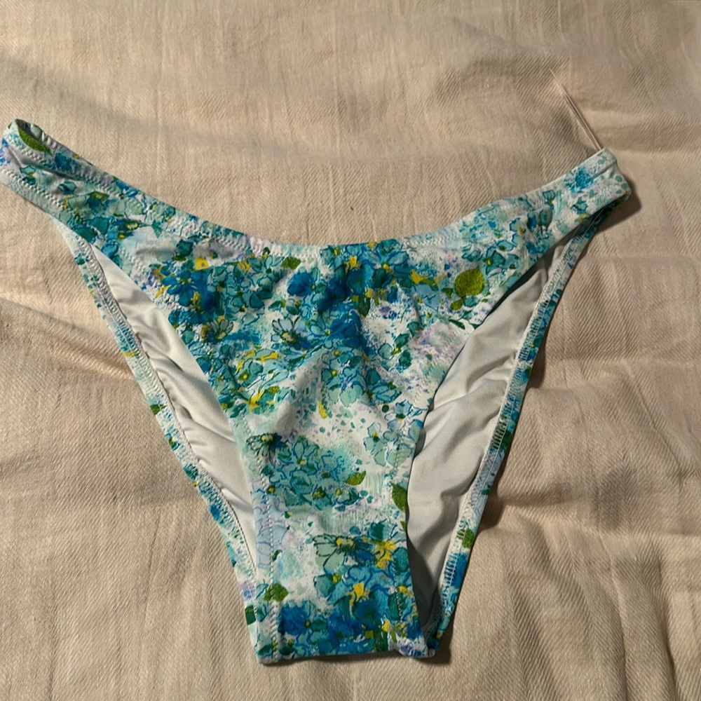 Victoria’s secret, bathing suit, bottoms